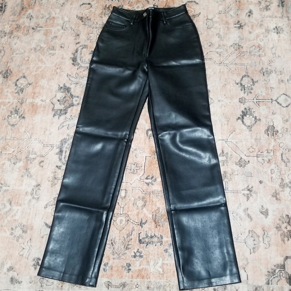 Wilfred Melina Vegan Leather Pant. Size: 0 - Picture 2 of 11